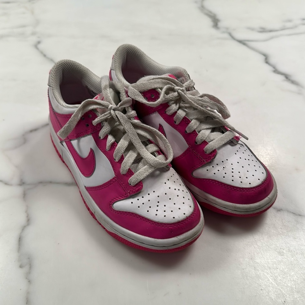 Girls Nike Dunks